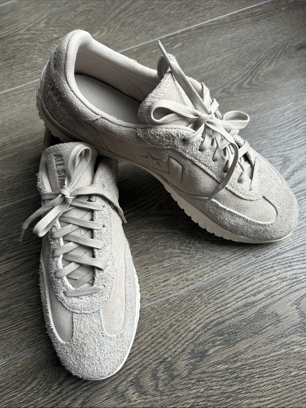 Converse Run Star Low - Suede Sneakers